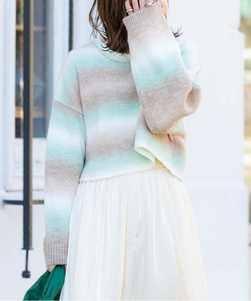 archives（アルシーヴ）の「グラデーションショート丈プルオーバー（ニット/セーター・レディース・ベージュ/オフホワイト/ピンク・MEDIUM）」の2枚目の写真