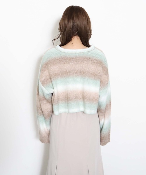 archives（アルシーヴ）の「グラデーションショート丈プルオーバー（ニット/セーター・レディース・ベージュ/オフホワイト/ピンク・MEDIUM）」の17枚目の写真