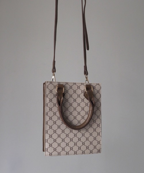 Riberry（リベリー）の「モノグラムスクエアショルダーミニバッグ（ショルダーバッグ・レディース・アイボリー/ベージュ/ブラウン・FREE）」の6枚目の写真