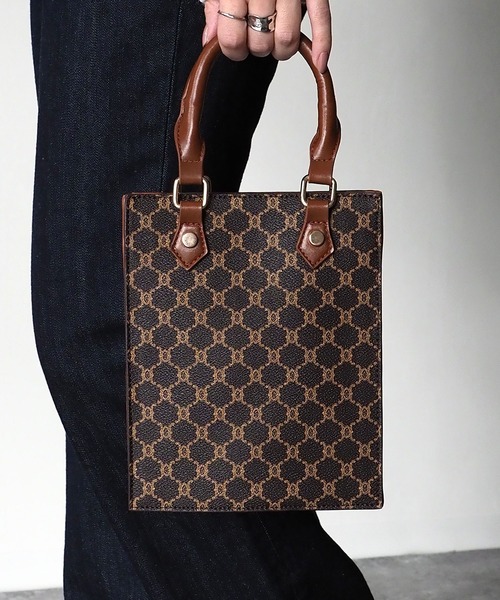 Riberry（リベリー）の「モノグラムスクエアショルダーミニバッグ（ショルダーバッグ・レディース・アイボリー/ベージュ/ブラウン・FREE）」の18枚目の写真