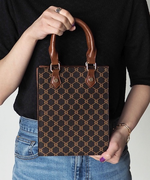 Riberry（リベリー）の「モノグラムスクエアショルダーミニバッグ（ショルダーバッグ・レディース・アイボリー/ベージュ/ブラウン・FREE）」の21枚目の写真