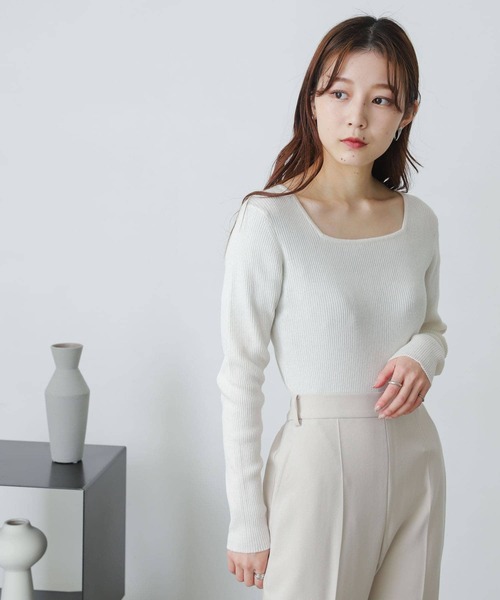 SENSE OF PLACE by URBAN RESEARCH（センスオブプレイスバイアーバンリサーチ）の「スクエアネックコンパクトセーター（ニット/セーター・レディース・ブラック/アイボリー/オレンジ/ホワイト系その他/ブルー/ピンクベージュ・ONE）」の7枚目の写真