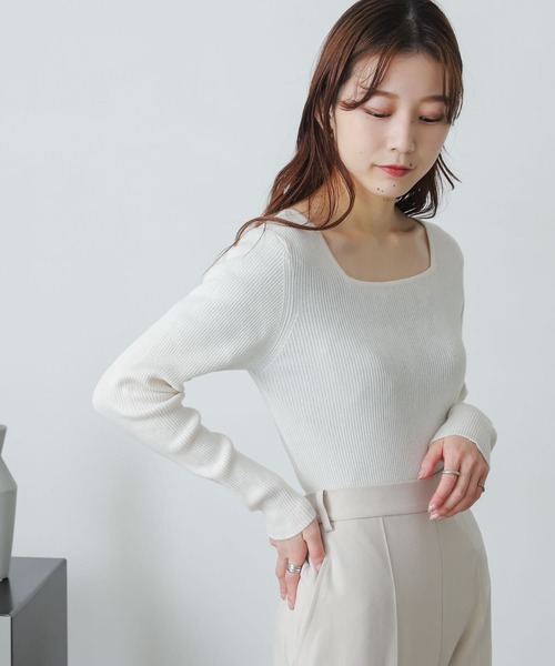 SENSE OF PLACE by URBAN RESEARCH（センスオブプレイスバイアーバンリサーチ）の「スクエアネックコンパクトセーター（ニット/セーター・レディース・ブラック/アイボリー/オレンジ/ホワイト系その他/ブルー/ピンクベージュ・ONE）」の8枚目の写真