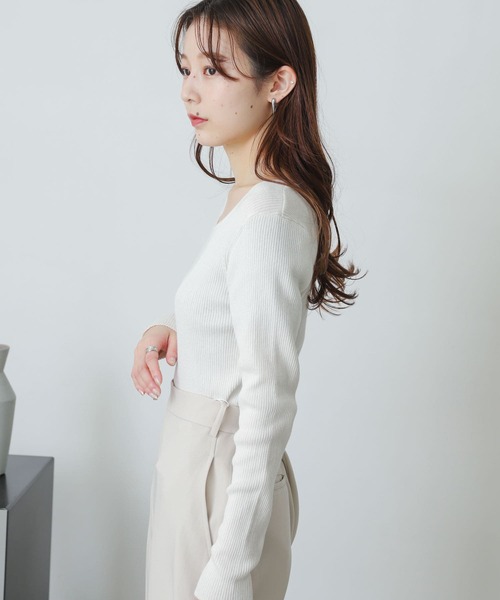 SENSE OF PLACE by URBAN RESEARCH（センスオブプレイスバイアーバンリサーチ）の「スクエアネックコンパクトセーター（ニット/セーター・レディース・ブラック/アイボリー/オレンジ/ホワイト系その他/ブルー/ピンクベージュ・ONE）」の9枚目の写真