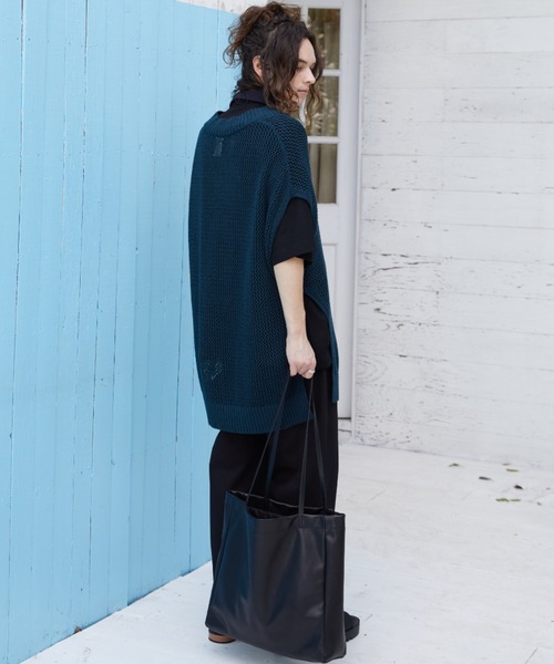 CASPER JOHN(キャスパージョン)の「High slit see through knit vest/ハイスリットシースルーニットベスト(ベスト・メンズ・ブラック/グリーン/グレイッシュベージュ・SMALL/MEDIUM/LARGE)」の22枚目の写真