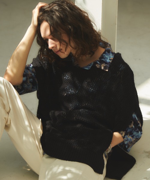 CASPER JOHN(キャスパージョン)の「High slit see through knit vest/ハイスリットシースルーニットベスト(ベスト・メンズ・ブラック/グリーン/グレイッシュベージュ・SMALL/MEDIUM/LARGE)」の10枚目の写真