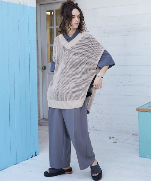 CASPER JOHN(キャスパージョン)の「High slit see through knit vest/ハイスリットシースルーニットベスト(ベスト・メンズ・ブラック/グリーン/グレイッシュベージュ・SMALL/MEDIUM/LARGE)」の12枚目の写真