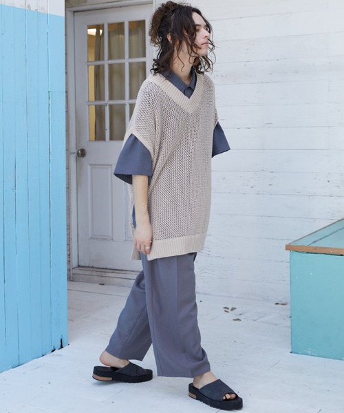 CASPER JOHN(キャスパージョン)の「High slit see through knit vest/ハイスリットシースルーニットベスト(ベスト・メンズ・ブラック/グリーン/グレイッシュベージュ・SMALL/MEDIUM/LARGE)」の14枚目の写真