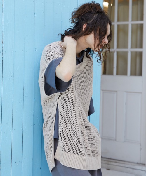 CASPER JOHN(キャスパージョン)の「High slit see through knit vest/ハイスリットシースルーニットベスト(ベスト・メンズ・ブラック/グリーン/グレイッシュベージュ・SMALL/MEDIUM/LARGE)」の18枚目の写真