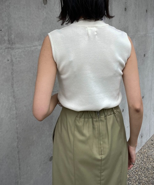 &g'aime(アンジェム)の「【&g'aime】ミラノリブノースリーブニット(ニット/セーター・レディース・ホワイト/ブラック/ブルー/グリーン/グレイッシュベージュ/チャコール・FREE)」の14枚目の写真