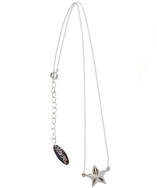 X-girl（エックスガール）の「【NYLON JAPAN4月号掲載】STAR STUD NECKLACE（ネックレス・レディース・シルバー/ゴールド・ONE SIZE）」の2枚目の写真