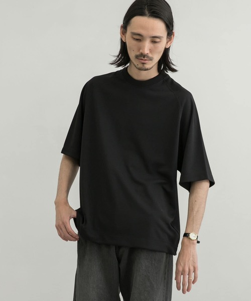 URBAN RESEARCH（アーバンリサーチ）の「『UR TECH ひやサラクール』リラックスTシャツ（Tシャツ/カットソー・メンズ・ホワイト/ブラック/ネイビー/ブルー系その他/チャコールグレー/グリーン系その他・SMALL/MEDIUM/LARGE/X-LARGE）」の3枚目の写真