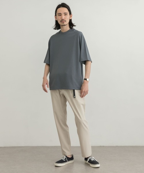 URBAN RESEARCH（アーバンリサーチ）の「『UR TECH ひやサラクール』リラックスTシャツ（Tシャツ/カットソー・メンズ・ホワイト/ブラック/ネイビー/ブルー系その他/チャコールグレー/グリーン系その他・SMALL/MEDIUM/LARGE/X-LARGE）」の16枚目の写真