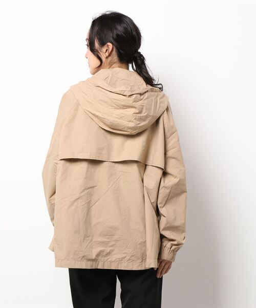 HONEYSUCKLE ROSE（ハニーサックルローズ）の「【HONEYSUCKLE ROSE】フラップ付きブルゾン（マウンテンパーカー・レディース・オフホワイト/ベージュ・L/M）」の5枚目の写真