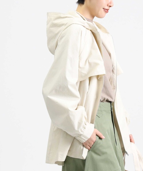 HONEYSUCKLE ROSE（ハニーサックルローズ）の「【HONEYSUCKLE ROSE】フラップ付きブルゾン（マウンテンパーカー・レディース・オフホワイト/ベージュ・L/M）」の8枚目の写真