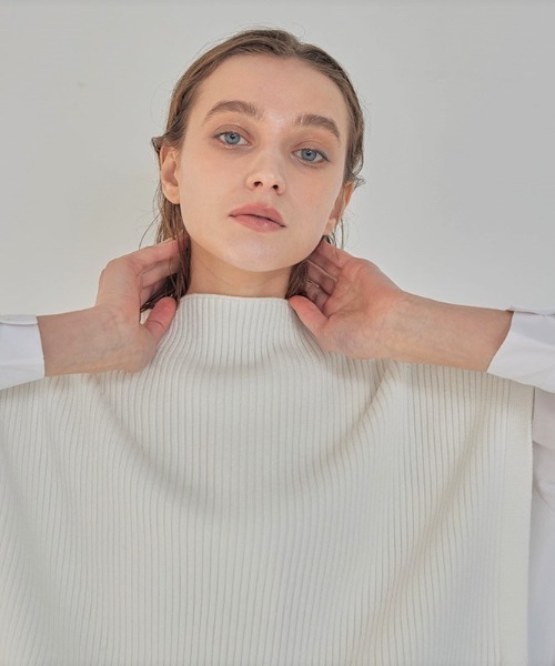 RAWLIFE(ロウライフ)の「SUGAR ROSE/シュガー ローズ/ニットベスト+ビッグシャツセット(シャツ/ブラウス・レディース・ブラック/オフホワイト・FREE)」の8枚目の写真