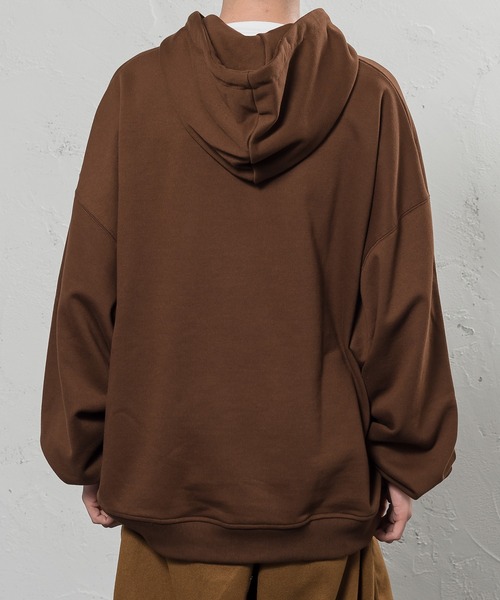 kutir（クティール）の「ブルドッグ刺繍カレッジロゴパーカー（パーカー・メンズ・ライトグレー/ダークブラウン/グリーン・MEDIUM/LARGE）」の19枚目の写真