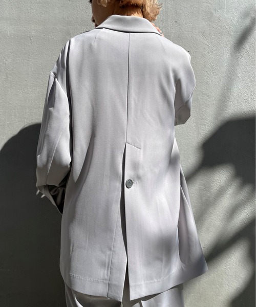 CIAOPANIC（チャオパニック）の「バックスリットテーラードジャケット（テーラードジャケット・レディース・ライトグレー/ブラウン/ベージュ・SMALL/MEDIUM）」の13枚目の写真
