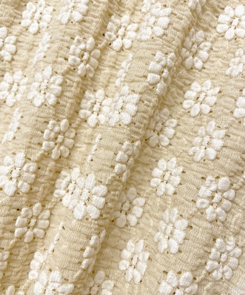 JUNOAH（ジュノア）の「フラワーレースイージーパンツ（その他パンツ・レディース・ホワイト/ブラック/ブルー系その他/ベージュ系その他・LARGE/MEDIUM）」の16枚目の写真