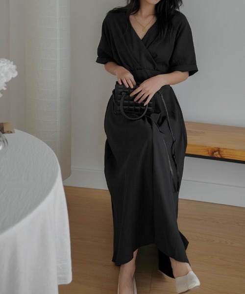極美品❤️プランテーション　麻混　カシュクールワンピース　フレア　黒ゆったり ぼかしフラワーレディーカシュクールワンピース[品番