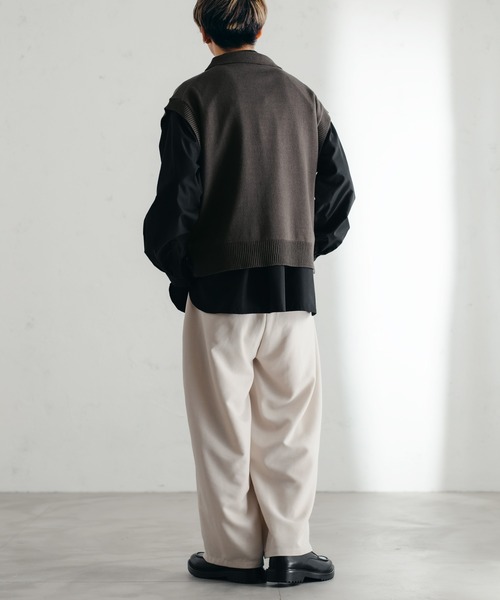 epnok（エプノック）の「ニットポロベスト（ベスト・メンズ・チャコールグレー/アイボリー/モカ・LARGE/MEDIUM/SMALL）」の9枚目の写真