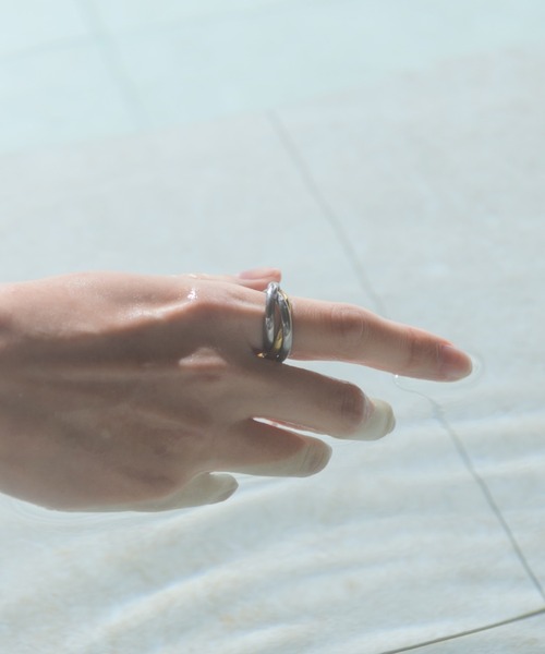 muku（ムク）の「金属アレルギー対応 トリオリング/サージカルステンレス/316L（リング・レディース・シルバー/ゴールド/シルバー×ゴールド/ゴールド系1・11/13/9）」の12枚目の写真