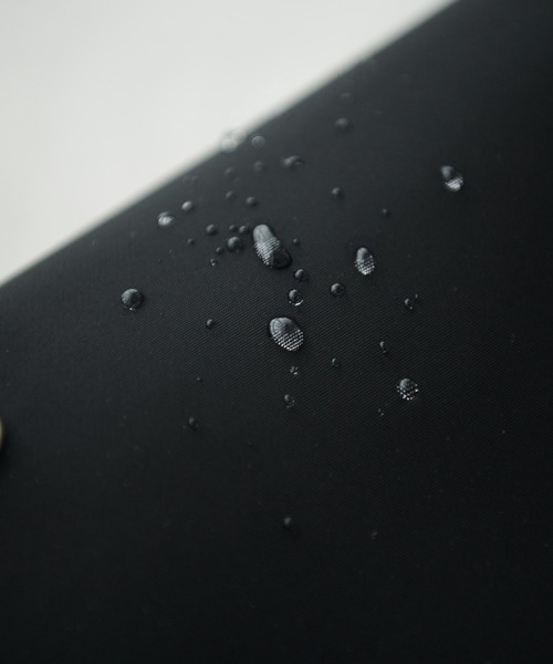 E'POR（エポール）の「【E’POR】【撥水】D BAG Mini（ショルダーバッグ・レディース・ブラック/ブラック系その他/ライトグレー/キナリ/ダークブラウン/ベージュ/マスタード・FREE）」の9枚目の写真