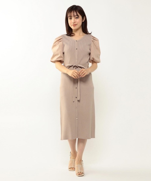 MISCH MASCH(ミッシュマッシュ)の「袖ボリュームニットワンピース【美人百花5月号掲載】(ワンピース・レディース・ピンク/ベージュ/ブラック・MEDIUM)」の10枚目の写真