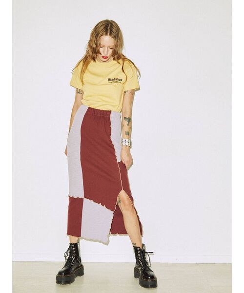 jouetie(ジュエティ)の「エンブロイダリーロゴフィット Tシャツ(Tシャツ/カットソー・レディース・ブラック/オフホワイト/イエロー・MEDIUM)」の9枚目の写真