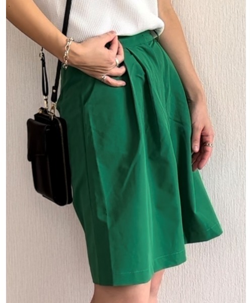 Ritzy（リッツィー）の「タック入りショートパンツ（その他パンツ・レディース・ホワイト/ブラック/グリーン・S/M/L）」の18枚目の写真