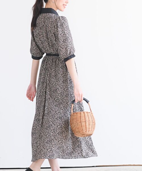 rps（アールピーエス）の「ベルト付きプリントＨＳクレリックワンピース（ワンピース・レディース・ブラック/オフホワイト/グリーン・M）」の14枚目の写真