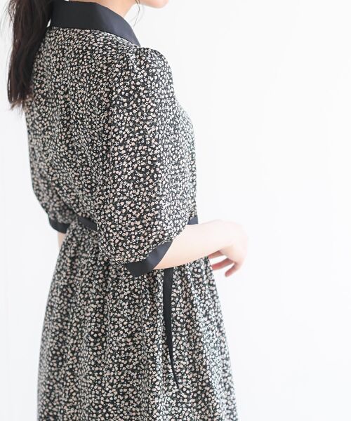 rps（アールピーエス）の「ベルト付きプリントＨＳクレリックワンピース（ワンピース・レディース・ブラック/オフホワイト/グリーン・M）」の17枚目の写真