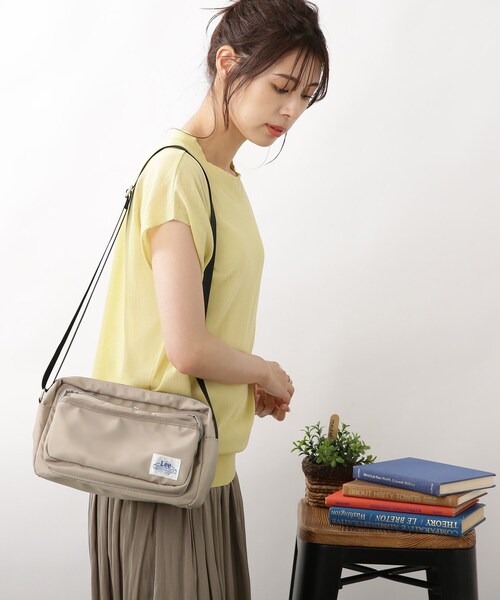 DRESKIP(ドレスキップ)の「◆【Lee】別注 ナイロンショルダーバッグ(ショルダーバッグ・レディース・オレンジ/グレー/ブラック・00)」の1枚目の写真