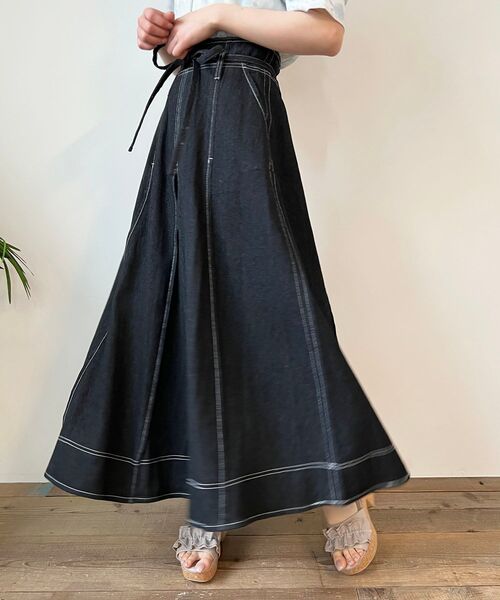 MAJESTIC LEGON（マジェスティックレゴン）の「ステッチLadyフレアスカート（スカート・レディース・ブラック/ネイビー/アイボリー・SMALL/MEDIUM）」の8枚目の写真