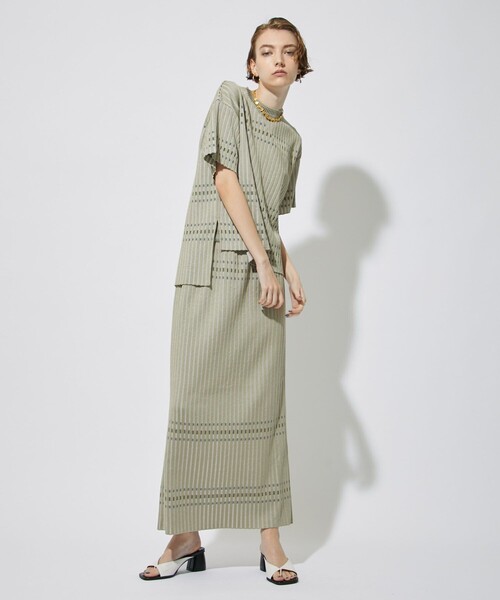 CITY TOKYO(シティトウキョウ)の「カラーラインナローニットスカート(スカート・レディース・ベージュ/ネイビー/グリーン・1/2)」の4枚目の写真