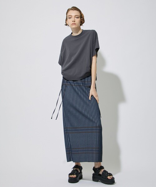 CITY TOKYO(シティトウキョウ)の「カラーラインナローニットスカート(スカート・レディース・ベージュ/ネイビー/グリーン・1/2)」の8枚目の写真