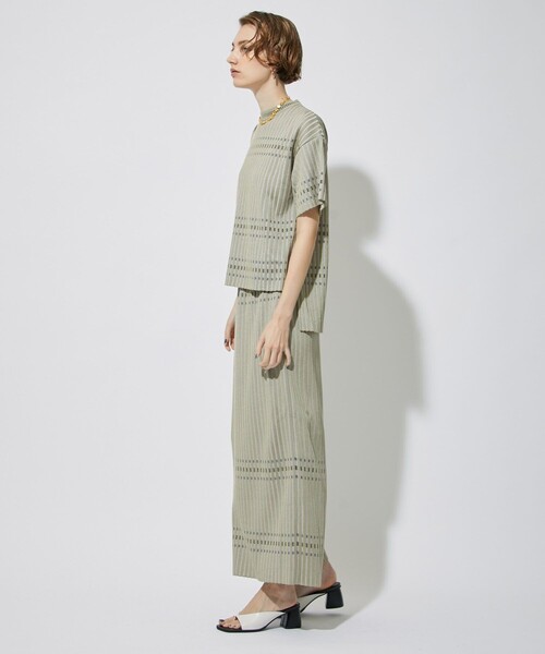 CITY TOKYO(シティトウキョウ)の「カラーラインナローニットスカート(スカート・レディース・ベージュ/ネイビー/グリーン・1/2)」の11枚目の写真