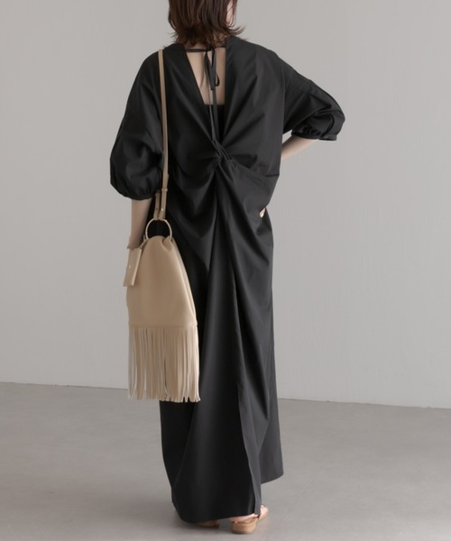 PAPILLONNER（パピヨネ）の「フリンジチャームバッグ/PAPILLONNER/パピヨネ（ショルダーバッグ・レディース・アイボリー/ブラック・FREE）」の11枚目の写真