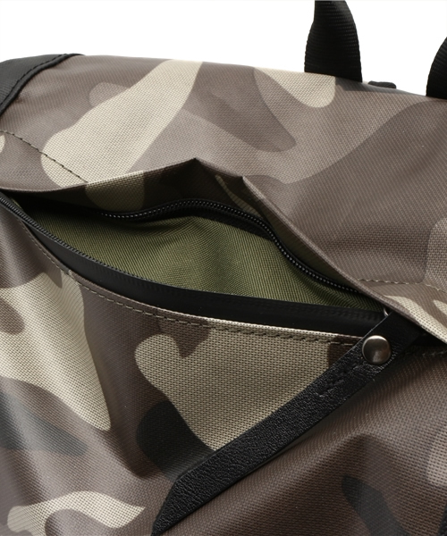 VENCEEXCHANGE（ヴァンスエクスチェンジ）の「LARKINSラーキンス B ATTACKSAC             （バックパック/リュック・メンズ・ブラック/ダークグリーン・FREE）」の10枚目の写真