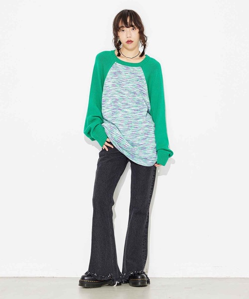 X-girl（エックスガール）の「MELANGE RAGLAN KNIT TOP（ニット/セーター・レディース・ブラック/イエロー/グリーン・ONE SIZE）」の20枚目の写真