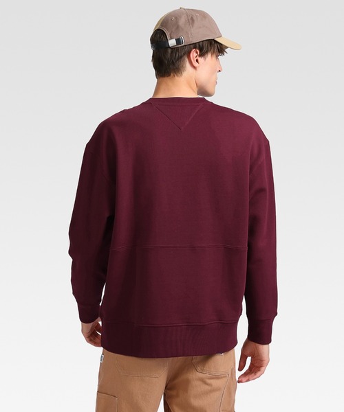 tommy jeans（トミー ジーンズ）の「ロゴエンブロイドトレーナー（スウェット・メンズ・ホワイト/ブラック/バーガンディー・SMALL/MEDIUM/LARGE/X-LARGE）」の5枚目の写真