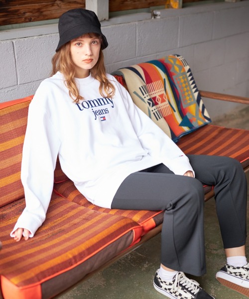 tommy jeans（トミー ジーンズ）の「ロゴエンブロイドトレーナー（スウェット・メンズ・ホワイト/ブラック/バーガンディー・SMALL/MEDIUM/LARGE/X-LARGE）」の12枚目の写真