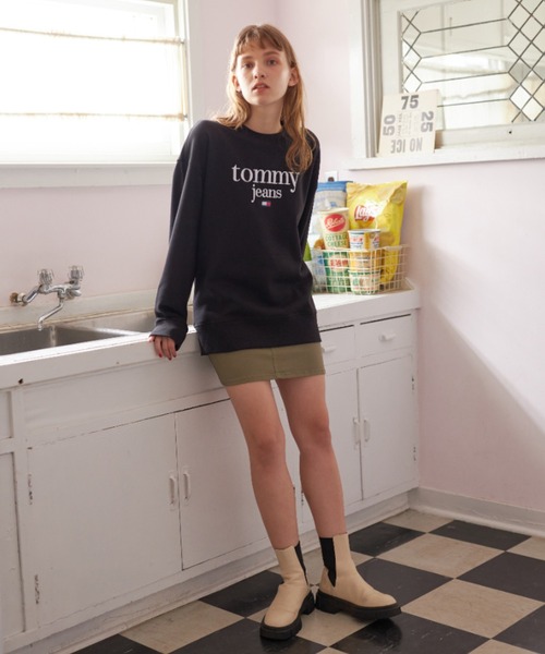 tommy jeans（トミー ジーンズ）の「ロゴエンブロイドトレーナー（スウェット・メンズ・ホワイト/ブラック/バーガンディー・SMALL/MEDIUM/LARGE/X-LARGE）」の18枚目の写真