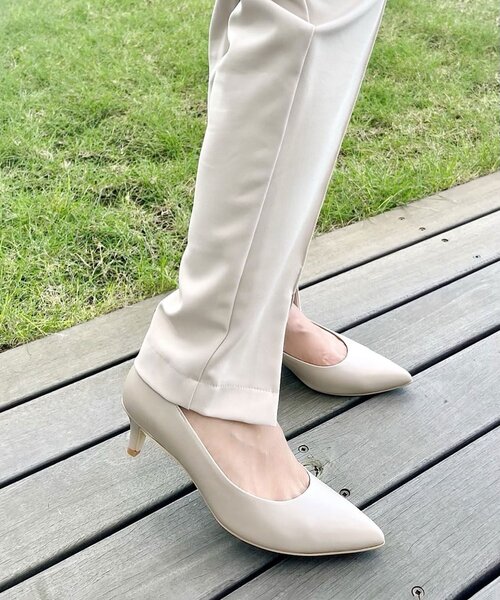 ESPERANZA(エスペランサ)の「【日本製】レイン対応12時間パンプス4.5cmヒール(パンプス・レディース・ブラック/こしょう色系/ベージュ・21.0cm/21.5cm/22.0cm/22.5cm/23.0cm/23.5cm/24.0cm/24.5cm/25.0cm/25.5cm/26.0cm)」の7枚目の写真