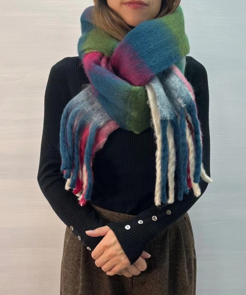 aunt lily（アントリリー）の「ふんわりヘアリー大判シャギーチェックマフラー（マフラー・レディース・イエロー/オレンジ/グリーン/ブラウン/ピンク/ライトピンク/グレー・FREE）」の15枚目の写真