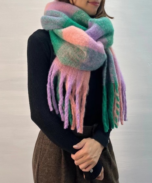 aunt lily（アントリリー）の「ふんわりヘアリー大判シャギーチェックマフラー（マフラー・レディース・イエロー/オレンジ/グリーン/ブラウン/ピンク/ライトピンク/グレー・FREE）」の19枚目の写真