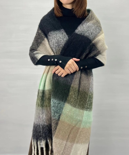 aunt lily（アントリリー）の「ふんわりヘアリー大判シャギーチェックマフラー（マフラー・レディース・イエロー/オレンジ/グリーン/ブラウン/ピンク/ライトピンク/グレー・FREE）」の14枚目の写真