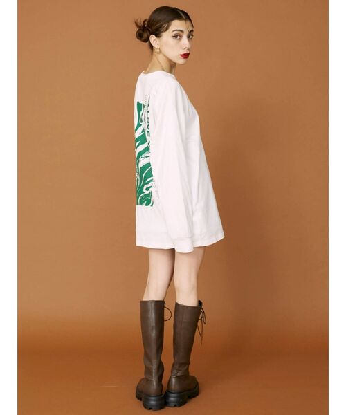 EVRIS(エヴリス)の「バックグラフィックロンT(Tシャツ/カットソー・レディース・ホワイト/ブラック・FREE)」の7枚目の写真