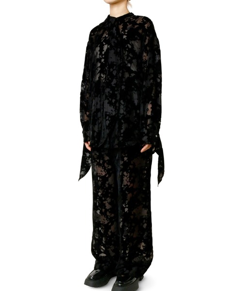 LE CIEL BLEU(ルシェルブルー)の「アブストラクトバーンアウトタイブラウス / Abstract Burnout Tie Blouse(シャツ/ブラウス・レディース・ブラック/グリーン・36)」の8枚目の写真