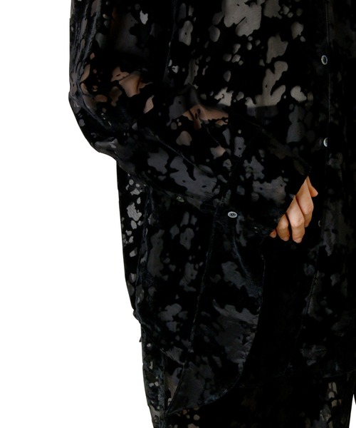 LE CIEL BLEU(ルシェルブルー)の「アブストラクトバーンアウトタイブラウス / Abstract Burnout Tie Blouse(シャツ/ブラウス・レディース・ブラック/グリーン・36)」の11枚目の写真